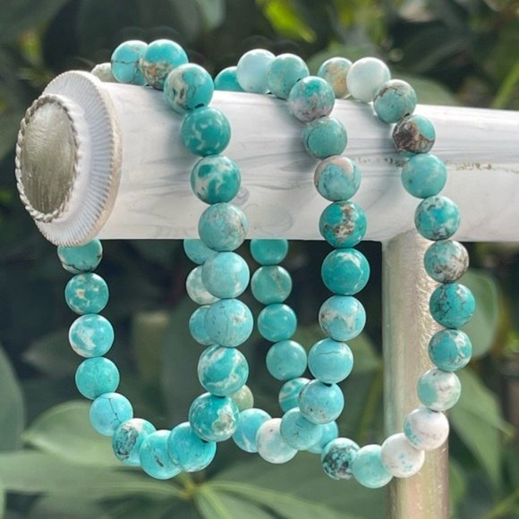 8mm Blue Howlite Stretch Bead Bracelet - Picture 2 of 7